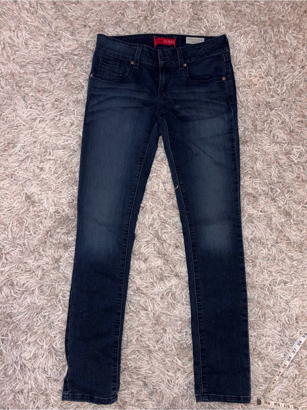 GUESS Medium Rise Skinny Jeans in Washed Black